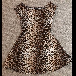 Cheetah comfortable mini dress